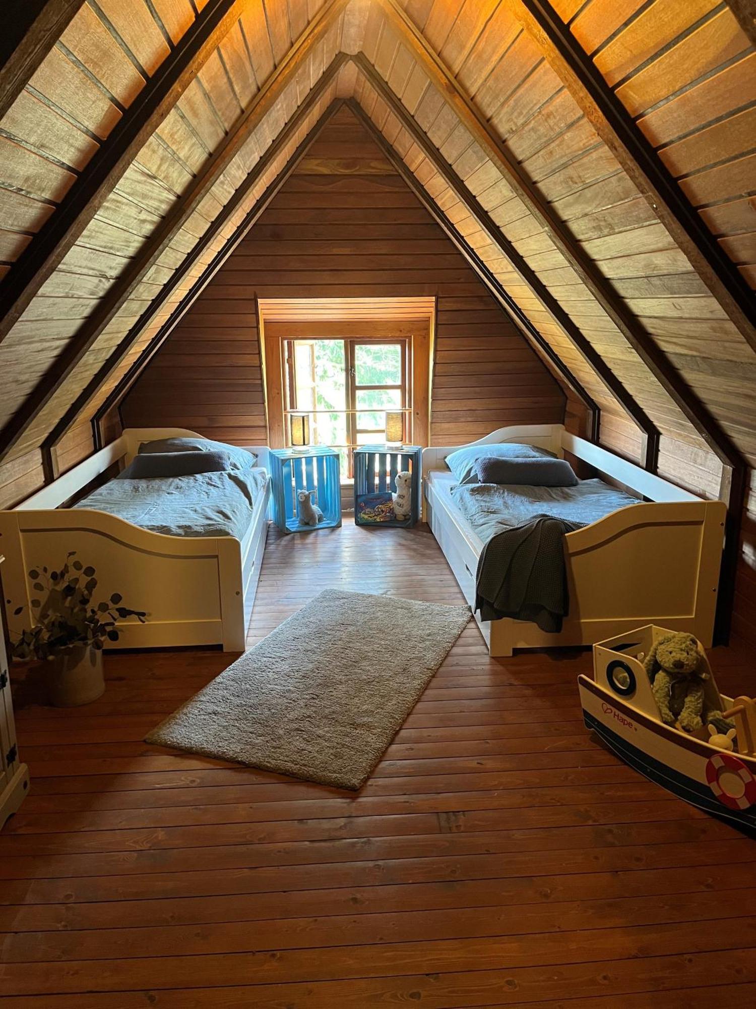 Ruhe Unter Reet-Haus Mit Sauna, Whirlpool Und Kamin Gnarrenburg 外观 照片